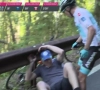 🎥 Incroyable ! Angel Lopez chute à cause d'un spectateur puis le gifle !