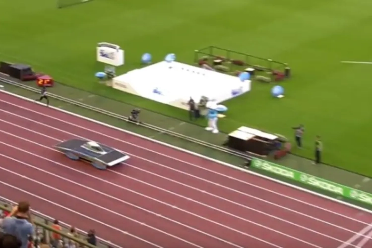 Remise à zéro des records: Powell a contacté son avocat