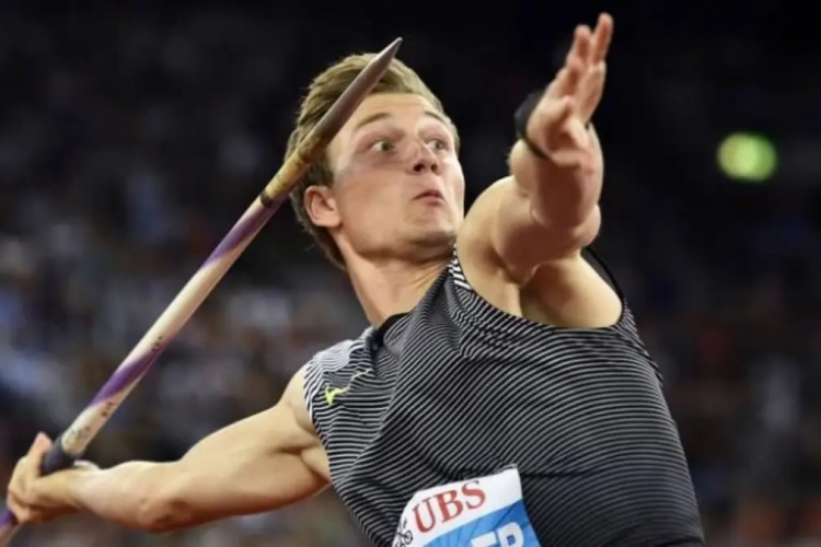 Rohler entre dans la légende du javelot