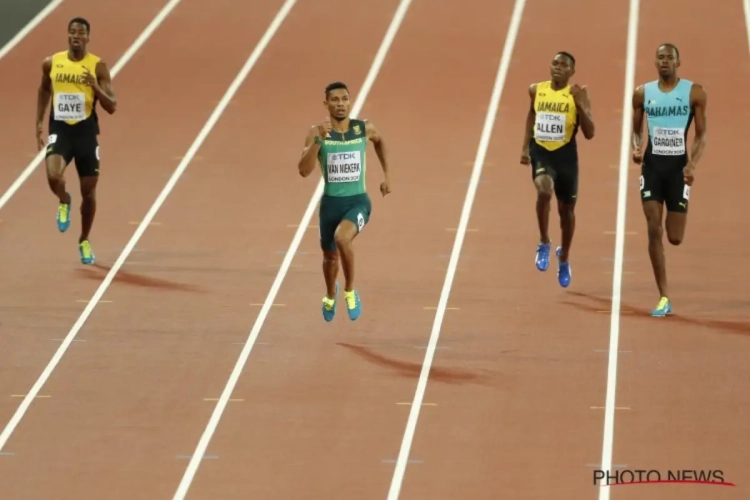 Van Niekerk en rééducation à Doha