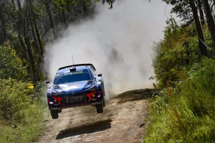 Thierry Neuville fait une bonne opération à trois spéciales du Rallye d'Argentine