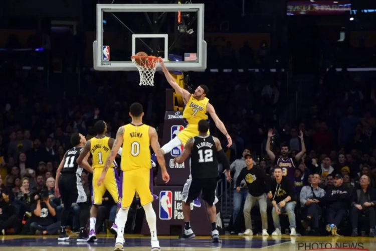 ? Le contre miraculeux qui offre la victoire aux Lakers