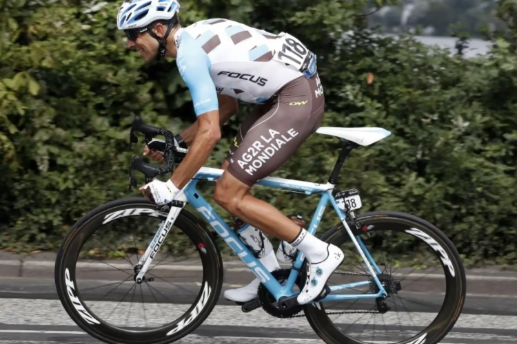AG2R perd un de ses grimpeurs