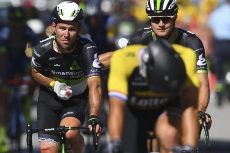 Cavendish contraint à l'abandon