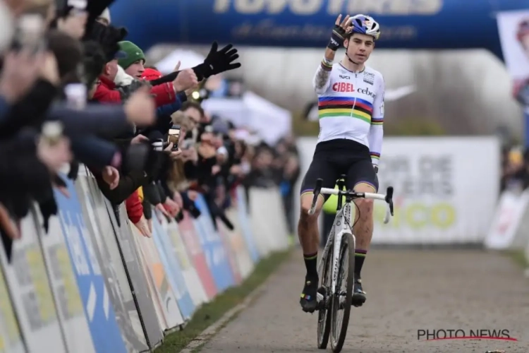 ? Wout Van Aert se ressaisit, l'emporte au sprint et fait coup double