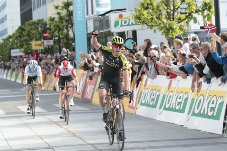 🎥 Grande journée pour l'équipe Mitchelton-Scott, qui s'impose aussi en Norvège