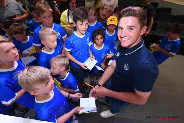 Remco Evenepoel ne peut s'empêcher de penser à ses fans