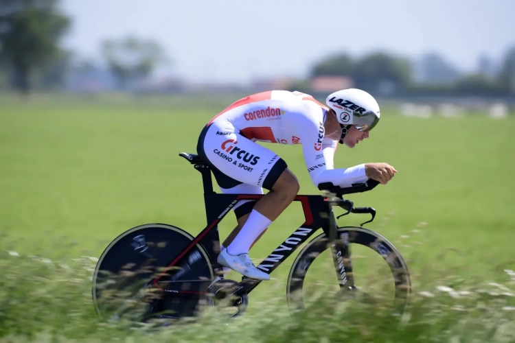 Jonas Rickaert privé de relais... et de course en ligne? 